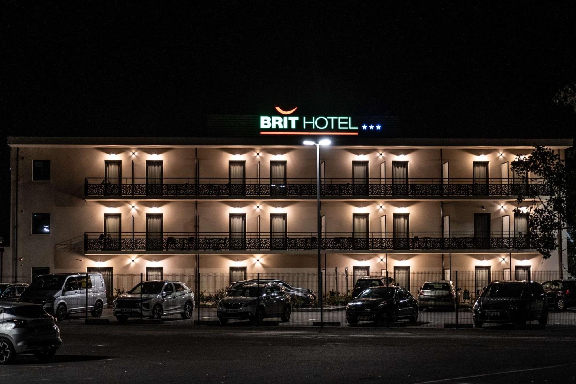 Brit Hotel Privilege フィジャック エクステリア 写真